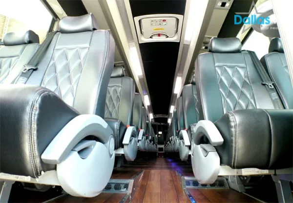 Motor Coach 56 Pas In2