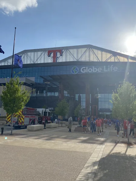 Texas Rangers - Fans streaming into Globe Life Field under the big red T on game day - Dallas VIP